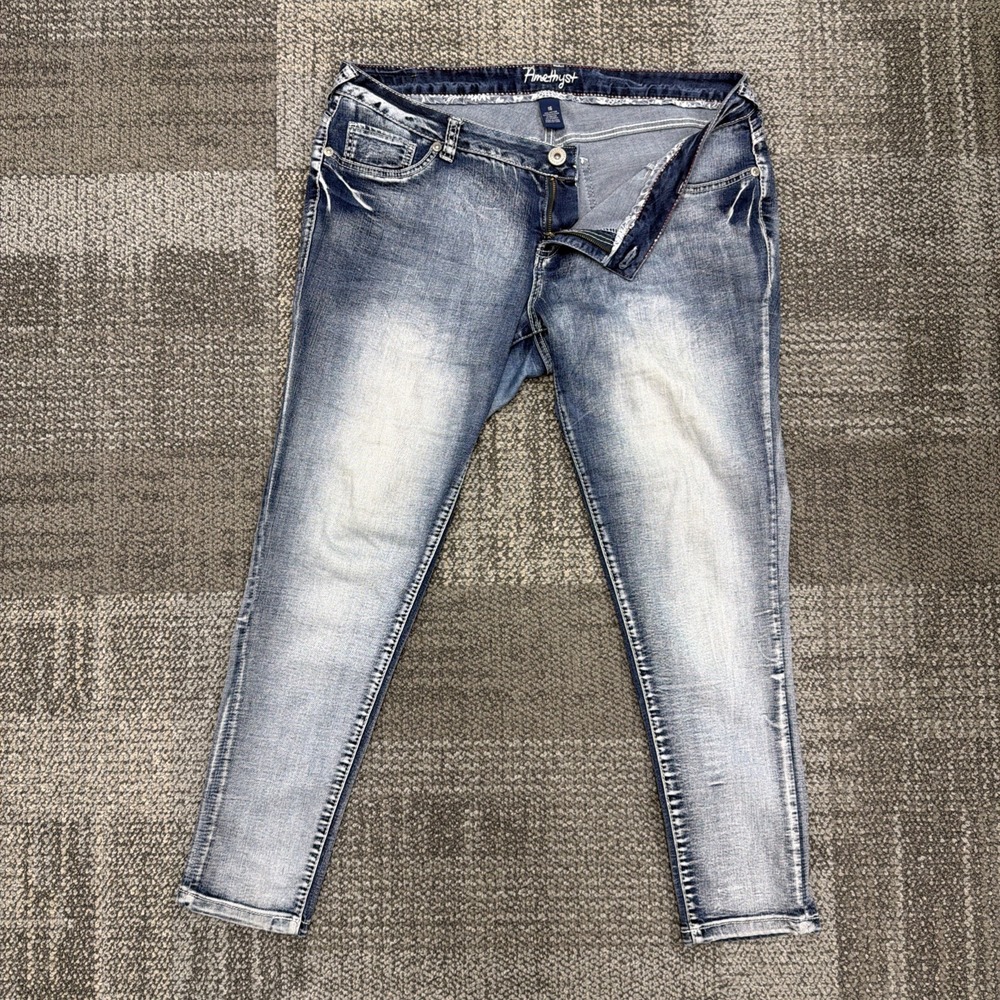 Amethyst Jeans Womens Size 16 Blue Taper Stretch Denim Embroidered Pockets